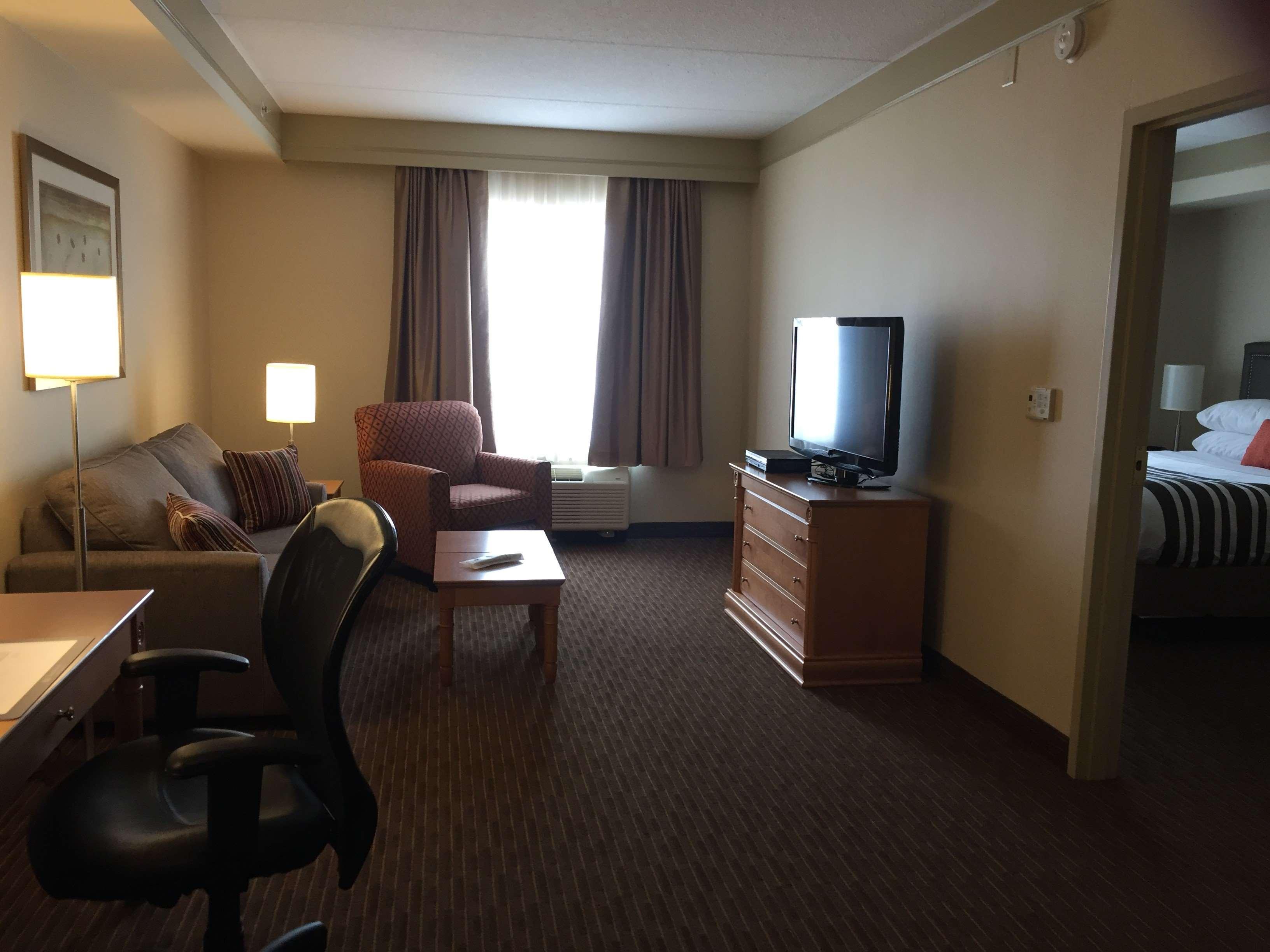 Best Western Plus Waterloo Exterior photo