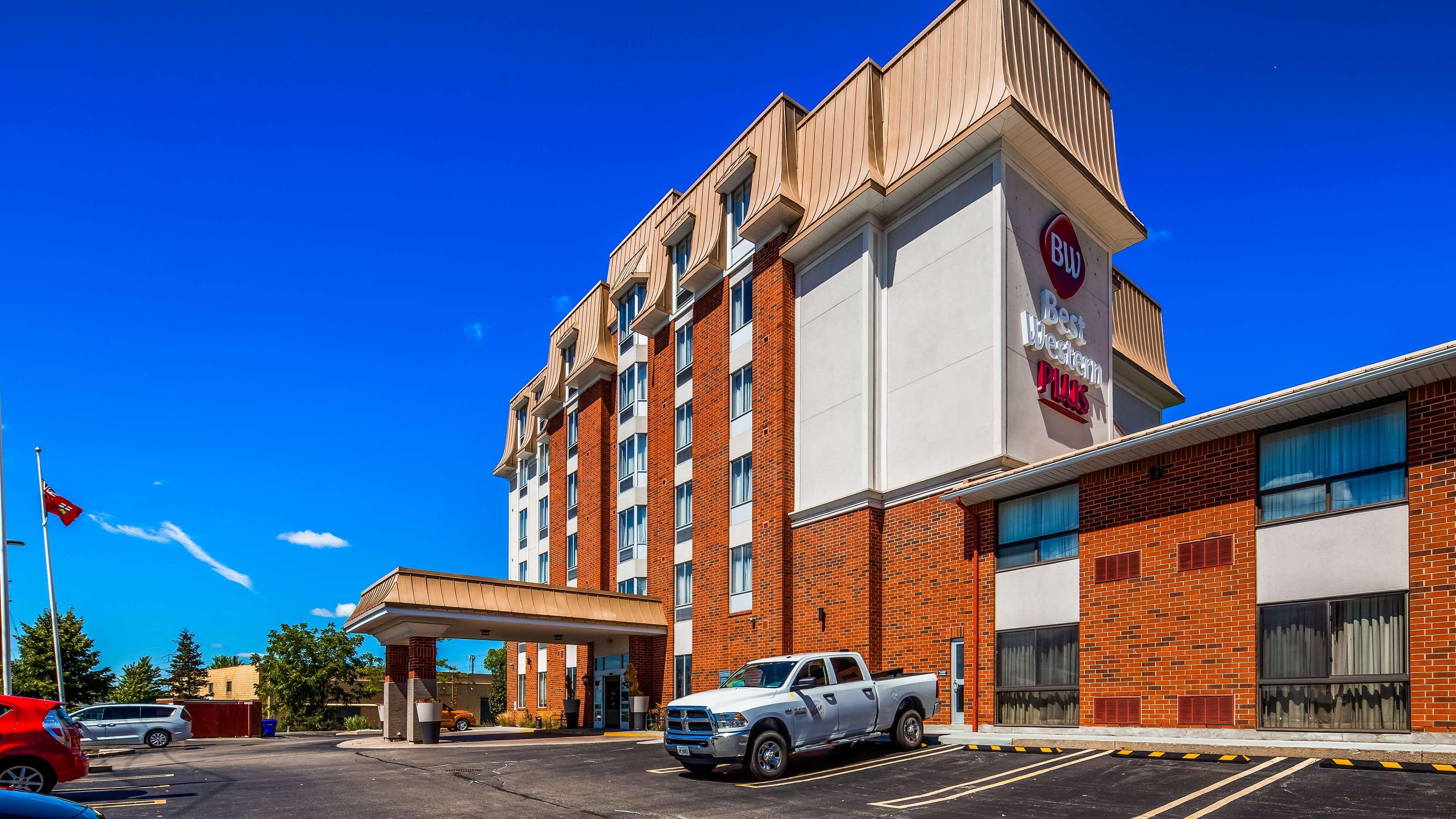 Best Western Plus Waterloo Exterior photo